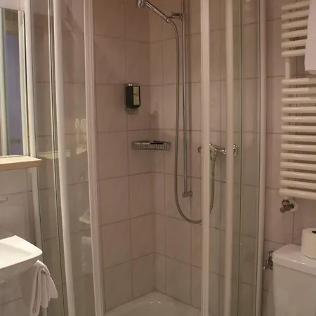 Hotel Sonnenberg 3*